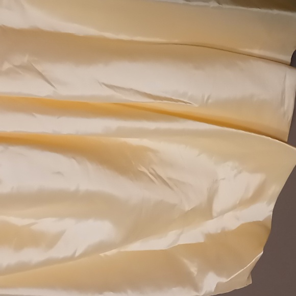 David's Bridal Canary Yellow Halter Dress Size 14 NWT - Picture 6 of 11